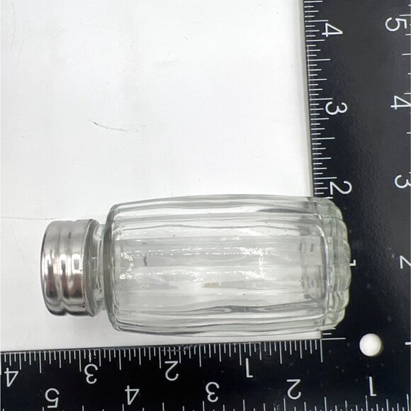 Anthropomorphic Bessie the Cow Salt  Pepper Shaker Barrels Sunflower Grannycore - Picture 5 of 8